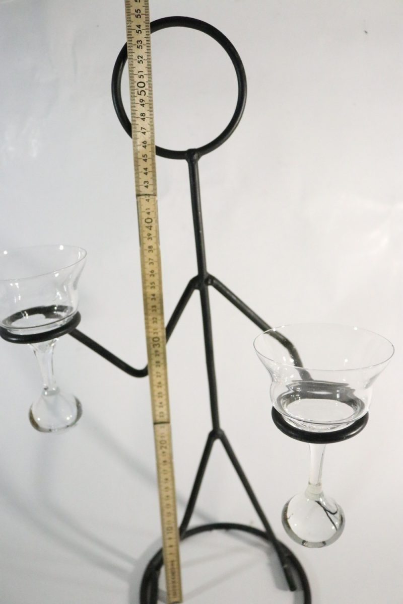STRÄCKFIGUR, ljusstake, ljuslykta, metall och glas 55cm