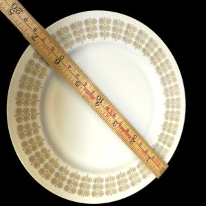 Set med 5 assietter från Arabia Finland – klassisk skandinavisk design