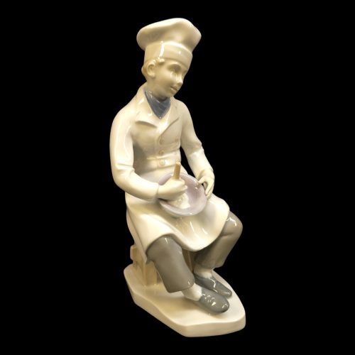 Elegant Porslinsfigur – Bagare i Arbete