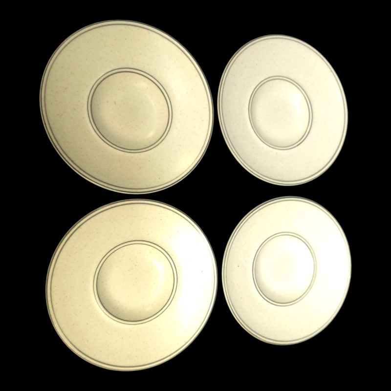 4 Klassiska assietter från Gustavsbergs Birka-serie – Design av Stig Lindberg