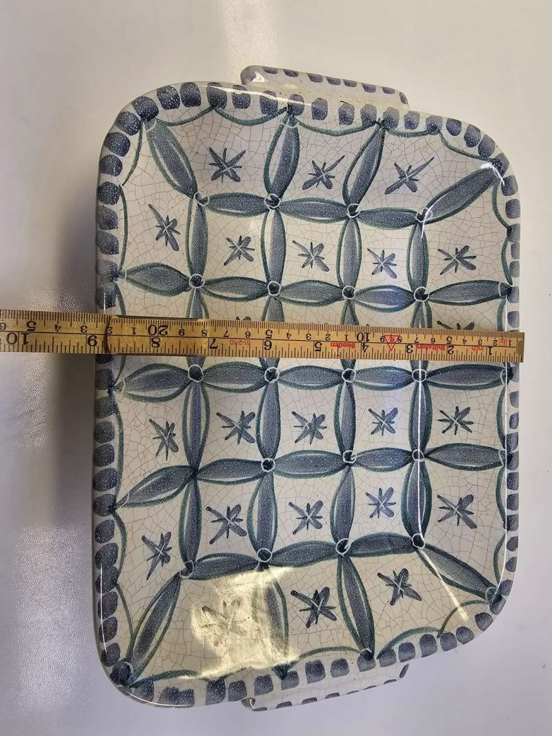 Elegant Serveringsfat från Laholm Keramik - Handgjord Skandinavisk Design