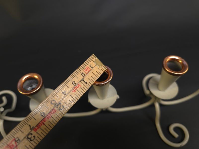 Charmig ljusstake i smide med kopparinslag – Vintage elegans