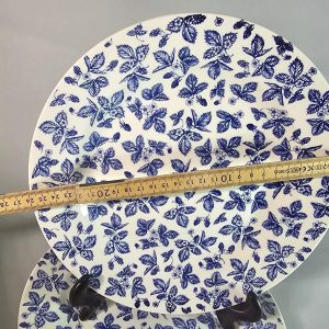 2st IKEA, Made in England, blåvit dekor av hallon med stjälkar och blad