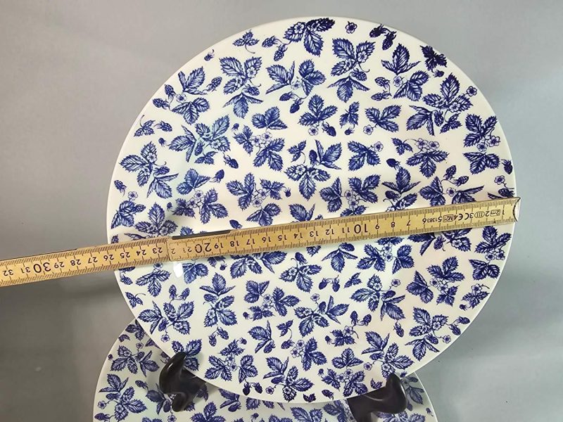 2st IKEA, Made in England, blåvit dekor av hallon med stjälkar och blad