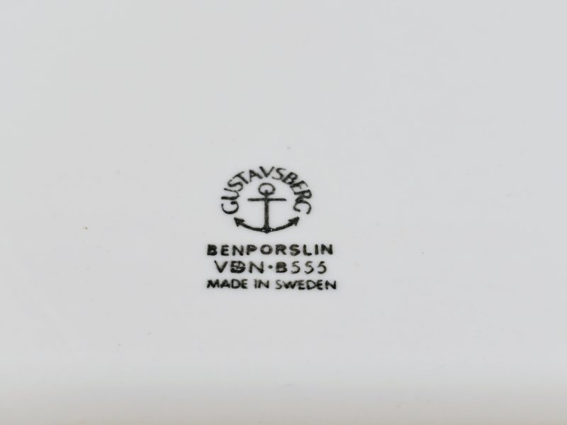 Klassisk Gustavsberg tallrik i benporslin – 23 cm