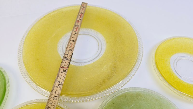 Färgglada glasfat – Set med vintagekänsla