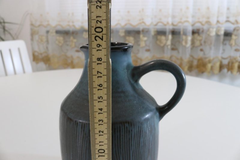 Kärl med hänkel, troligen Germany, H 19cm