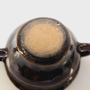 Handgjord Miniatyrskål i Mörkbrun Glaserad Keramik – Perfekt för Samlingen