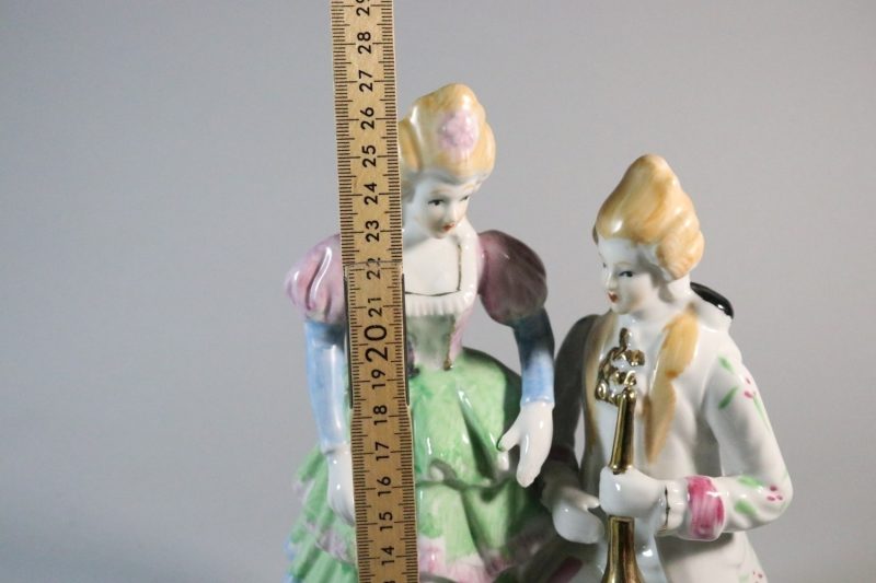 Figurin, Franskt par i barockstil - 27cm
