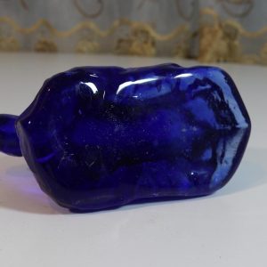 Figurin, isbjörn, färgat glas