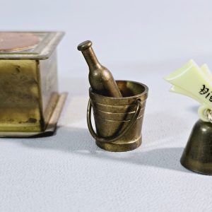 Småföremål, Miniatyrer, 6st föremål, mässing. gulmetall