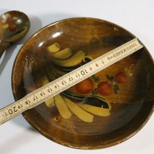 Handmålad träskål med sked – 20 cm i diameter