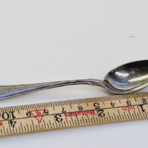Elegant silversked med klassisk design – Perfekt för samlare och silverälskare