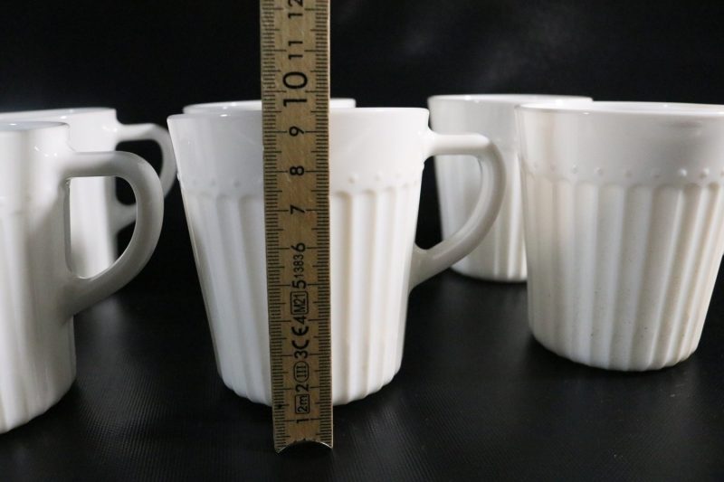 Muggar/koppar för kaffe/te, vit opalglas / Mjölkglas