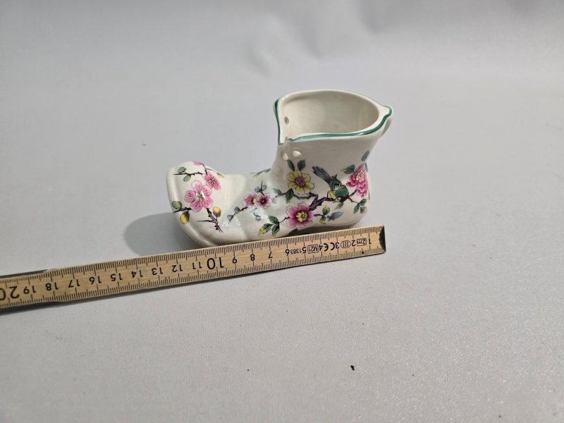 Sko i porslin - Old Foley Chinese Rose - England