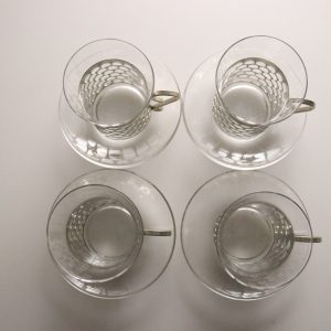 Exklusiv Glasservis - Elegans och Funktionalitet i Perfekt Harmoni!