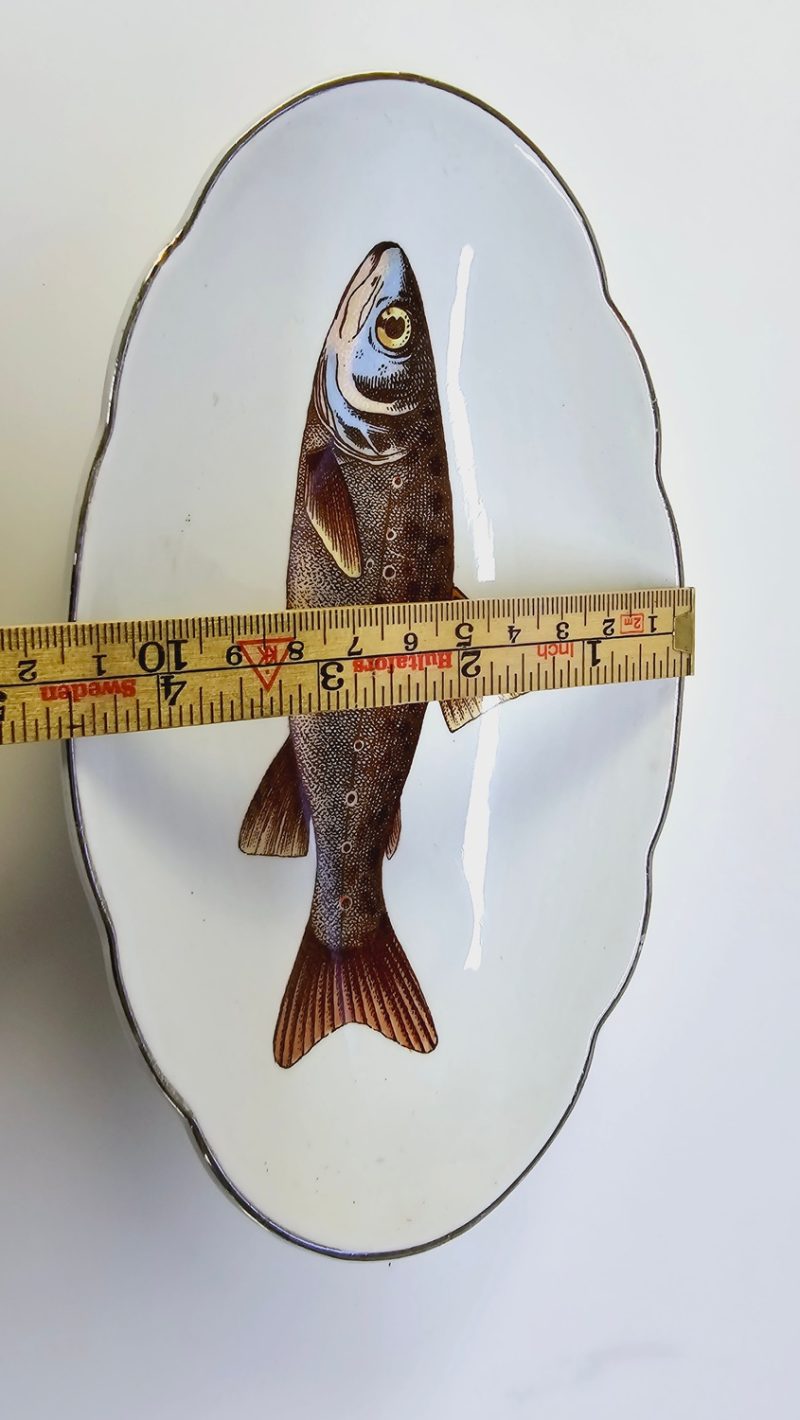 Elegant fiskfat med naturinspirerad design – 20 cm
