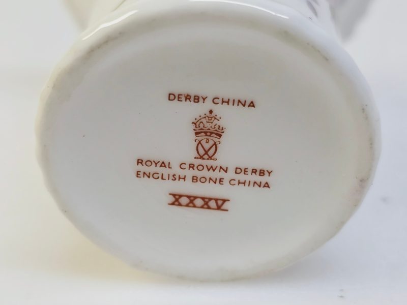 Exklusiv Royal Crown Derby vas i originalförpackning
