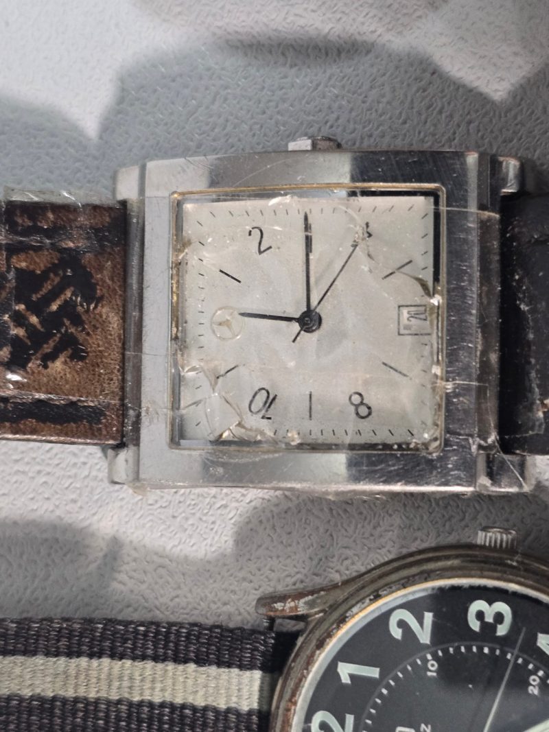Armbandsur, parti  reservdelsobjekt bl.a Mercedes-Benz och Casio
