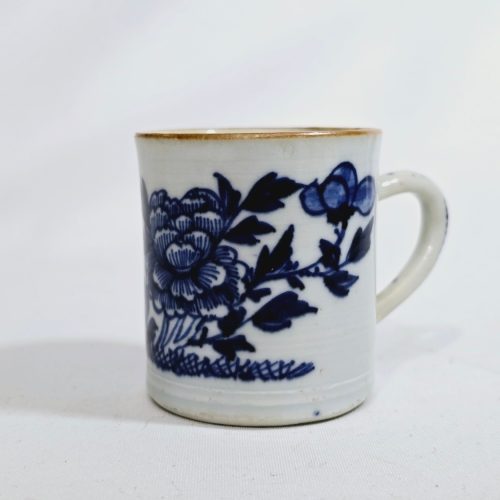 MUGG, porslin, Qingdynastin, 1700-tal, dekor i underglasyrblå
