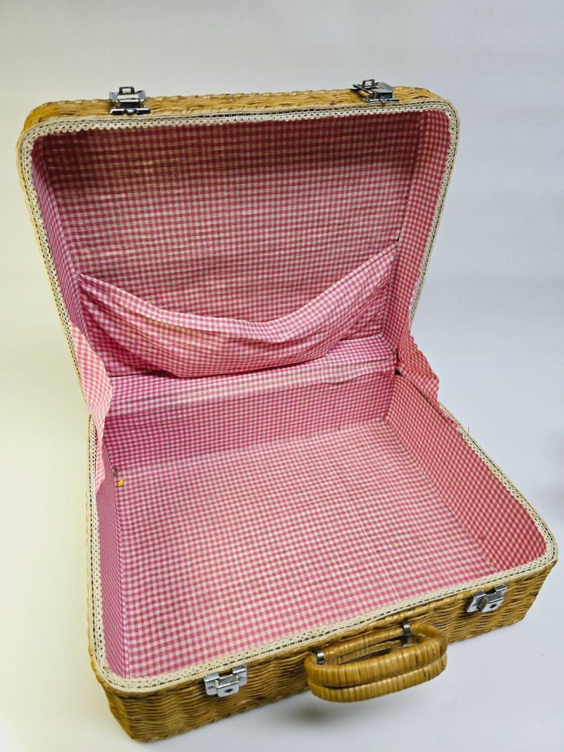 Charmig Vintage Korgväska med Rutig Inredning - 30x40x16 cm