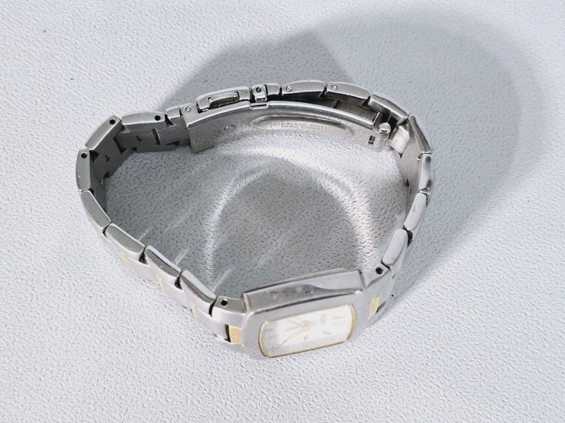 PULSAR WATER RESISTANT ST. STEEL VX82-X320 MOVEMENT JAPAN 580072
