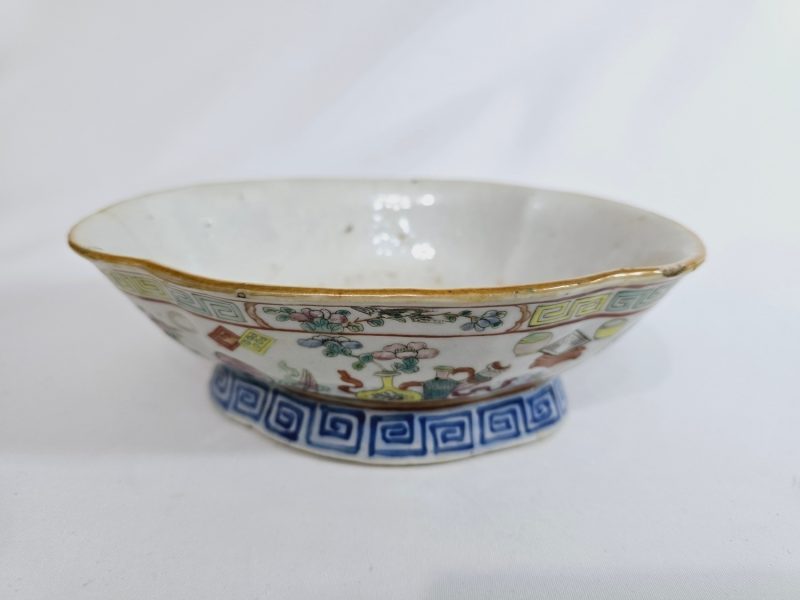 SKÅLFAT, Kina, porslin, 1800-tal, Tung Chih, höjd 7 cm, längd 20 cm
