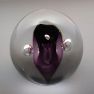 Glas-skulptur av Hanne Dreutler och Arthur Zirnsack för Studio Åhus