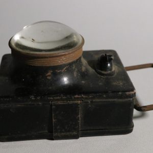 Vintage Ficklampa från Pertrix - En Historisk Samlarpärla