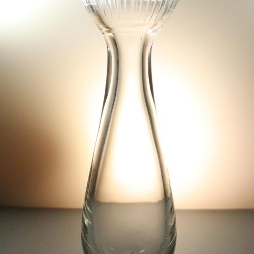 Vacker vas, troligen från svensk glasbruk, ca 29cm