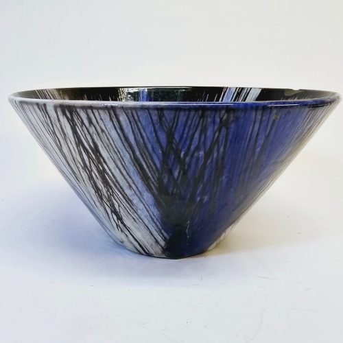 Mari Simmulson för Upsala-Ekeby – "Kaskad" Modell 4187, 22 cm