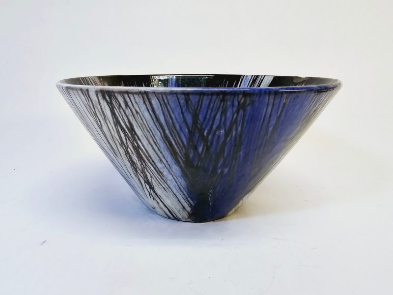 Mari Simmulson för Upsala-Ekeby – "Kaskad" Modell 4187, 22 cm