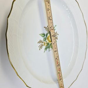 Elegant serveringsfat från Royal Copenhagen