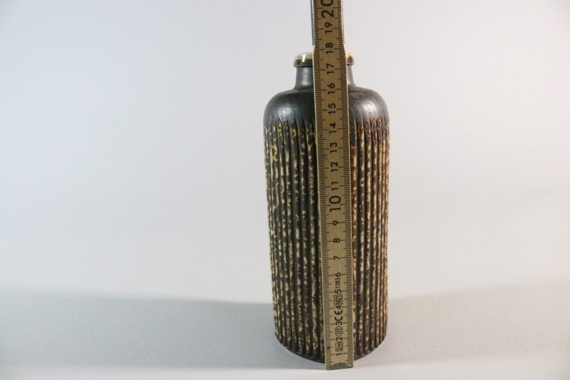 VAS, glaserad lergods, ej signerad - 18cm