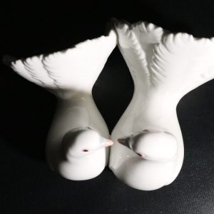 FIGURIN, porslin, Turturduvor, Lladro