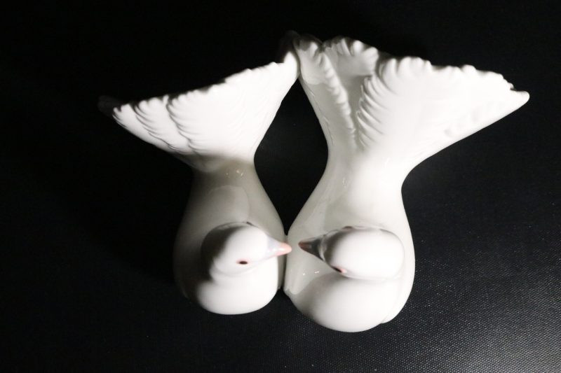 FIGURIN, porslin, Turturduvor, Lladro