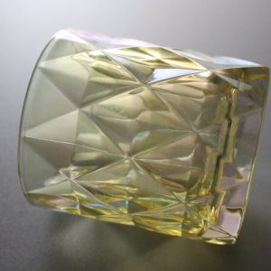 Elegant Glas med Kristalliknande Mönster – Perfekt för Samlingen