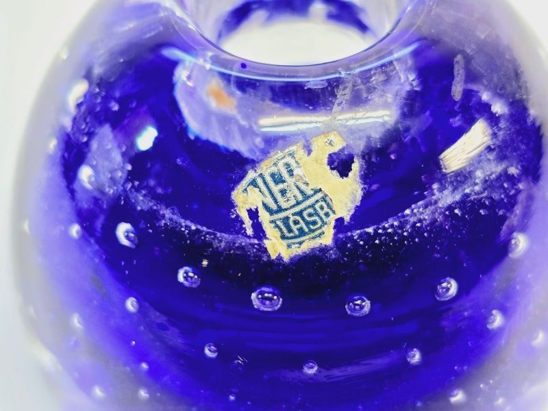 Blå Ljuslykta med Bubblor – Handgjord från Svenskt Glasbruk