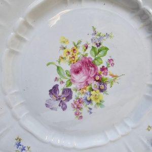 Antik Tallrik "Rosalie" – Svenskt Porslin med Blomdekor