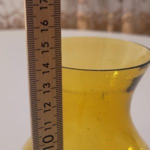 Kupol till oljelampa, gul färgat glas