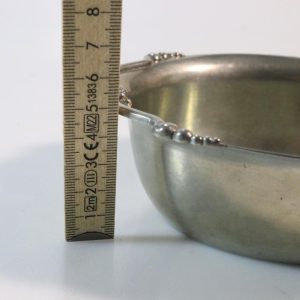 Serveringsskål i metall