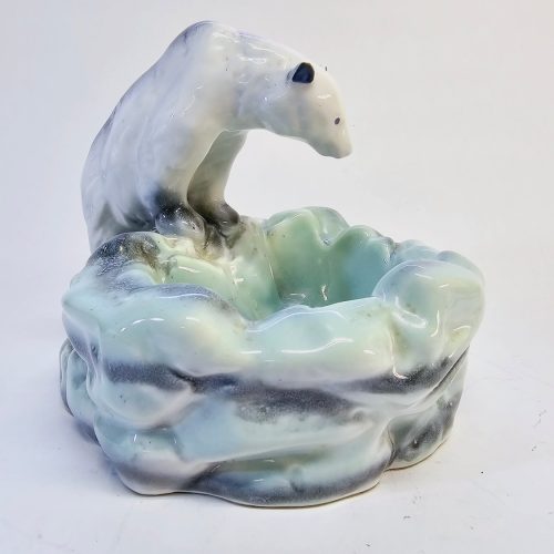 Art Deco-skål "Eisbär an der Tränke" av Ditmar Urbach, 1930-talet