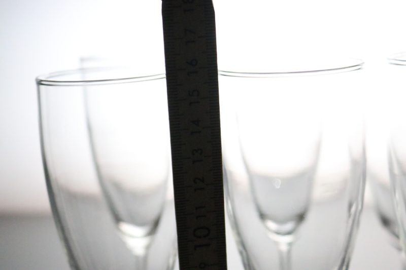 Eleganta Champagneglas – Stilren Design för Alla Tillfällen
