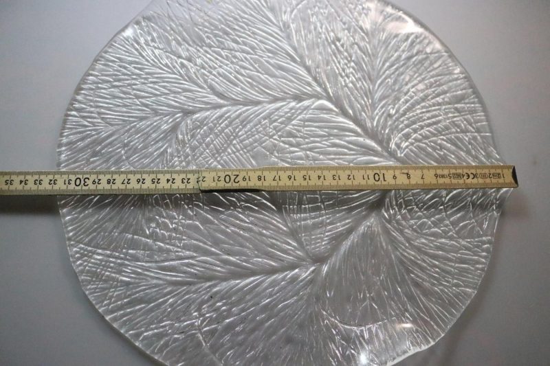 Vacker Ostbricka i glas, från HADELAND NORWAY, 32cm
