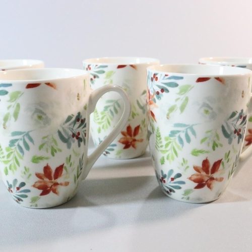 5st tekoppar med vacker blad/blomster mönster