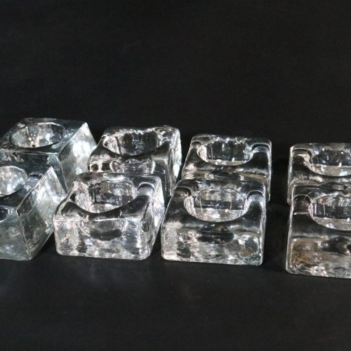 Konstglashyttan Urshult 8 ljusstakar i glas