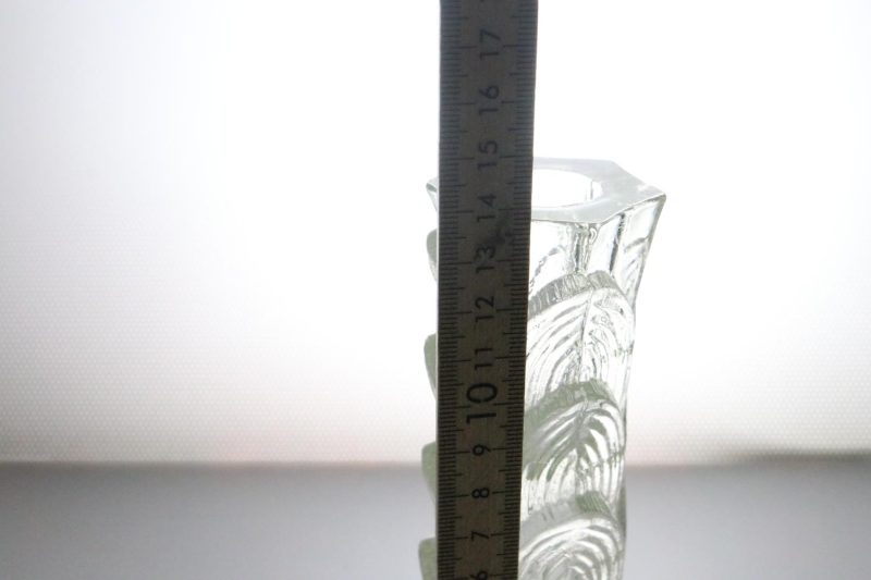 Ljusstake i pressglas
