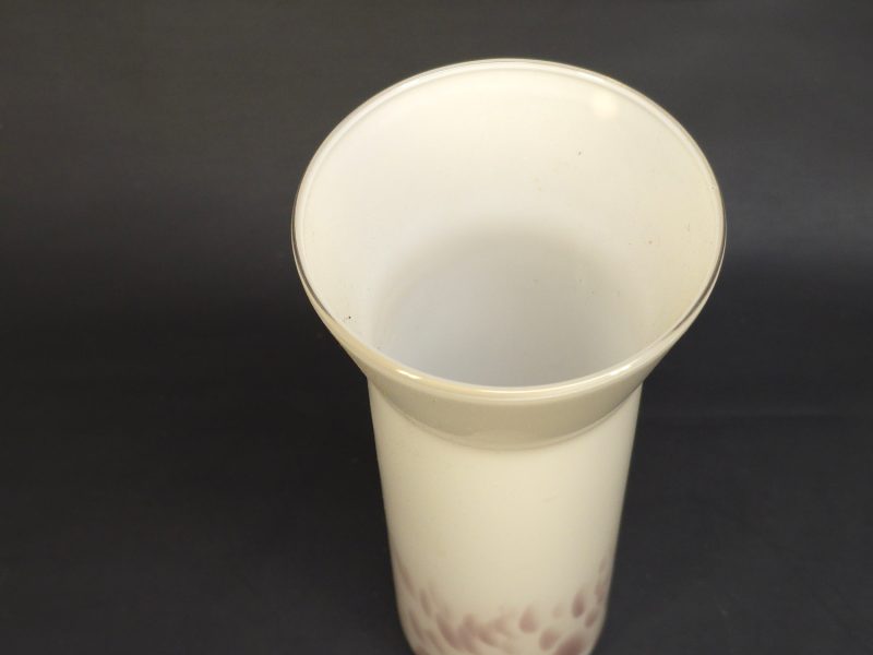 Elegant Glasvas – Skandinavisk Design med Harmonisk Estetik