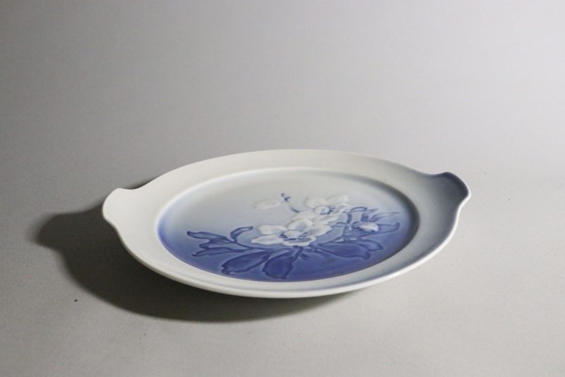Elegant serveringsfat från Copenhagen Porcelain – Tidlös dansk design