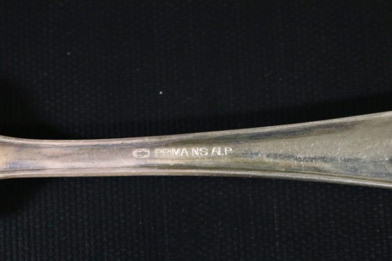Antikt Set med Eleganta Nysilvergafflar – Ett Klassiker i Din Dukning